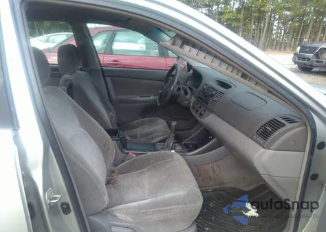 2003 Toyota Camry Le/Se/Xle z USA, uszkodzony, nr VIN JTDBE32K830182965